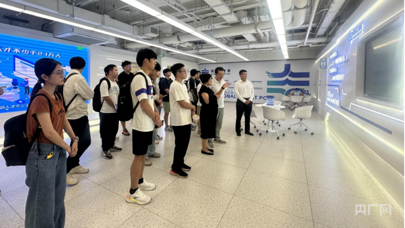 清华大学师生赴北京丰台区开展调研交流